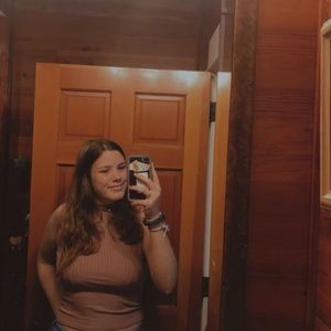 Meet your Posher, Joy